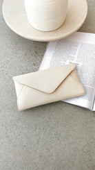 Chic Vegan Leather Crossbody Bag for Women with Chain Strap and Magnetic Closure - Spacious and Stylish 6