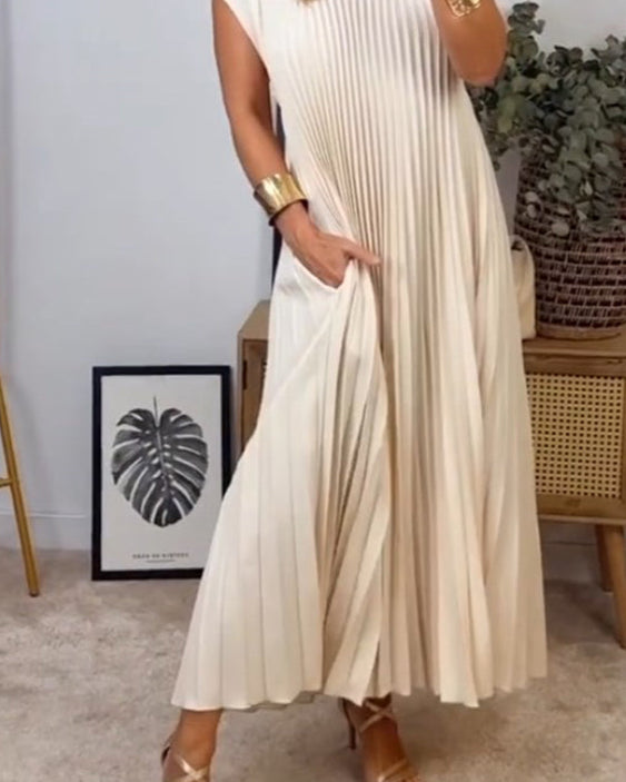 Elegant Black Maxi Dress with Cap Sleeves – Flattering Pleated Design for Women, Perfect for Any Occasion 0