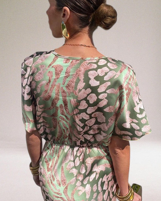 Elegant White Maxi Dress for Women with Twisted V-Neck – Flowy Long Sleeve Design 3