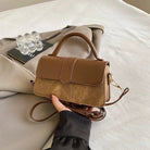 Vintage Shoulder Bag in PU Leather with Adjustable Strap – Compact Retro Handbag for Everyday Use 8