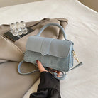 Vintage Shoulder Bag in PU Leather with Adjustable Strap – Compact Retro Handbag for Everyday Use 9