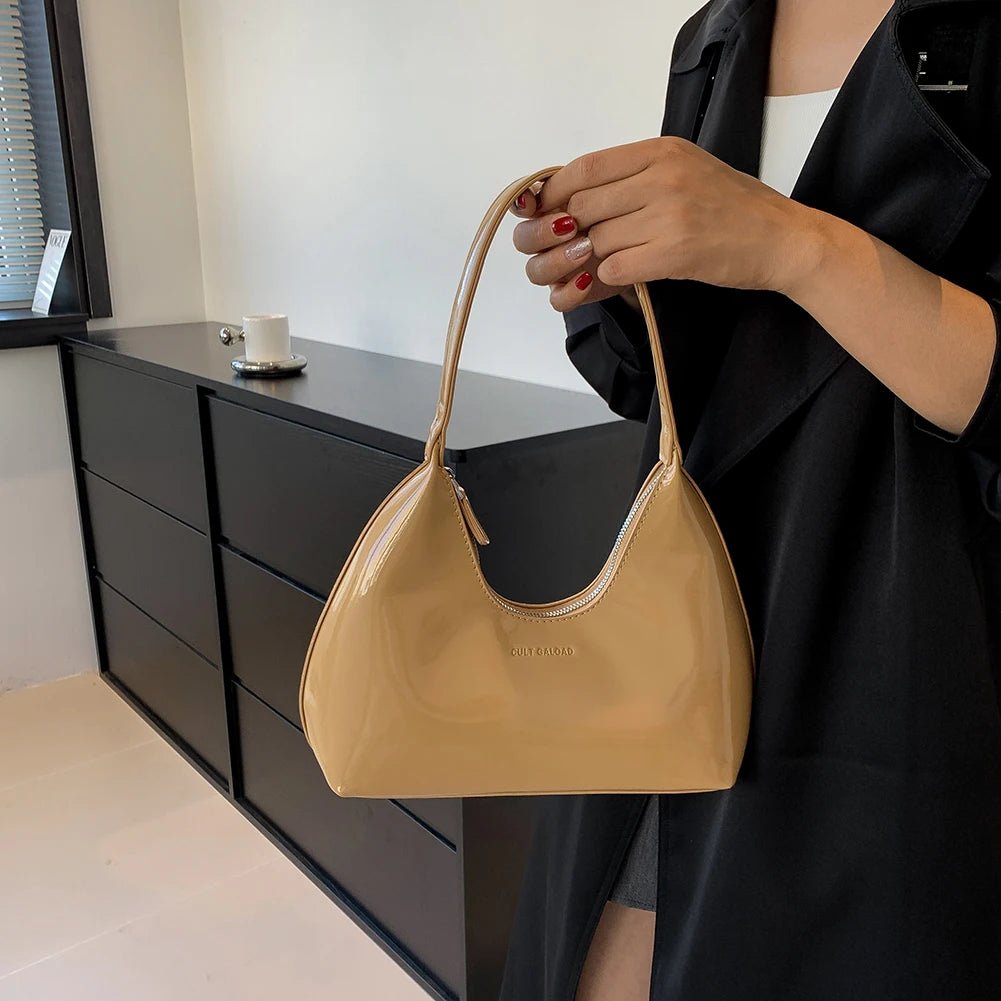 Elegant Leather Hobo Bag with Spacious Design for Everyday Use - Stylish, Durable, and Versatile Handbag 3