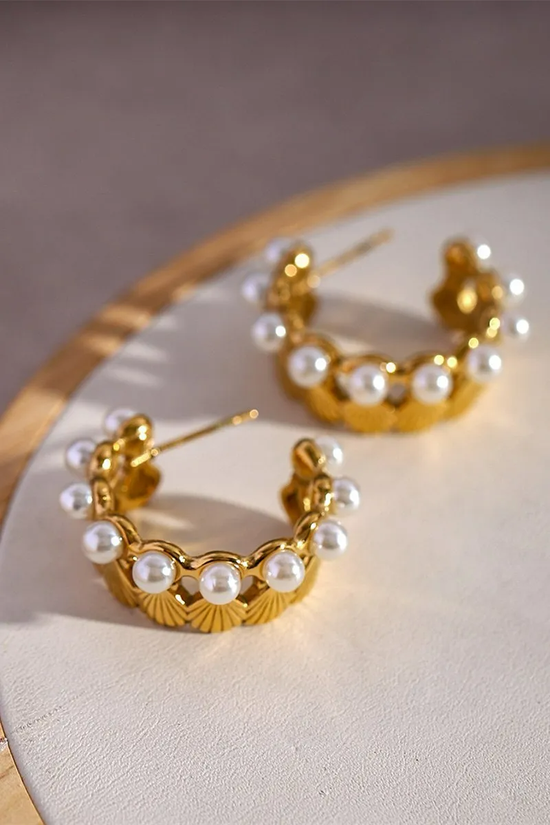 Gold Hoop Earrings with Shell Pearl Accents – Lightweight Elegant Jewelry for Women 3