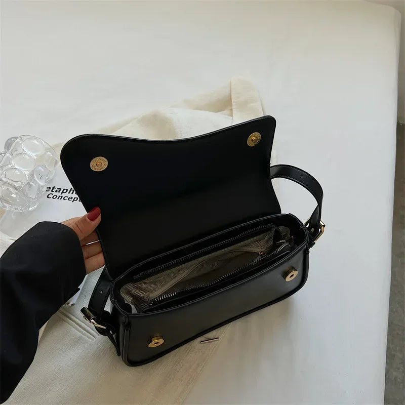 Stylish Black Shoulder Bag for Women in Vintage-Inspired PU Leather with Structured Flap Closure – 16x25x6cm 4
